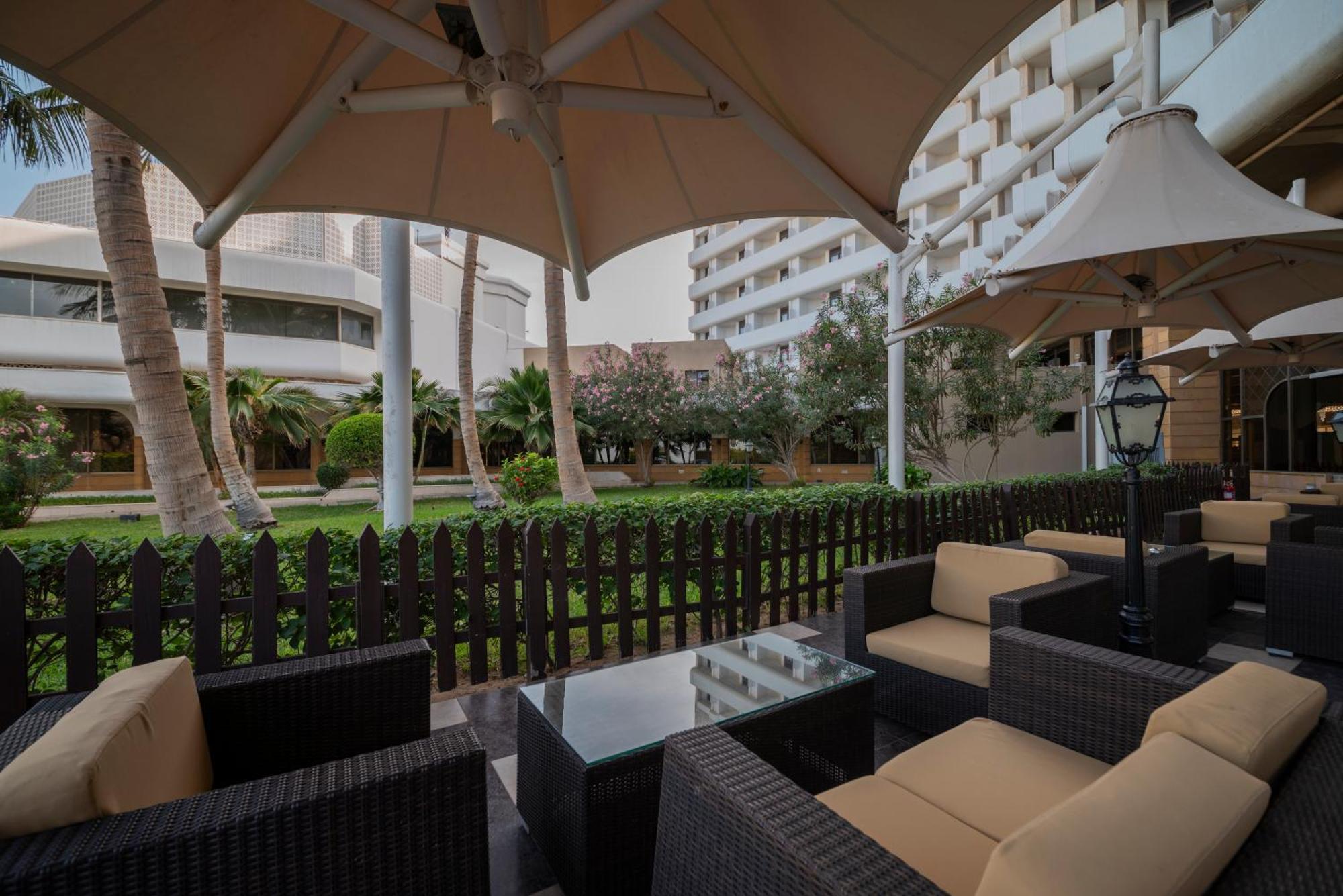 Aparthotel The 5*